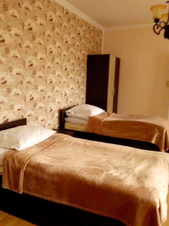 Red Stone Guest House كازباجي الغرفة الصورة